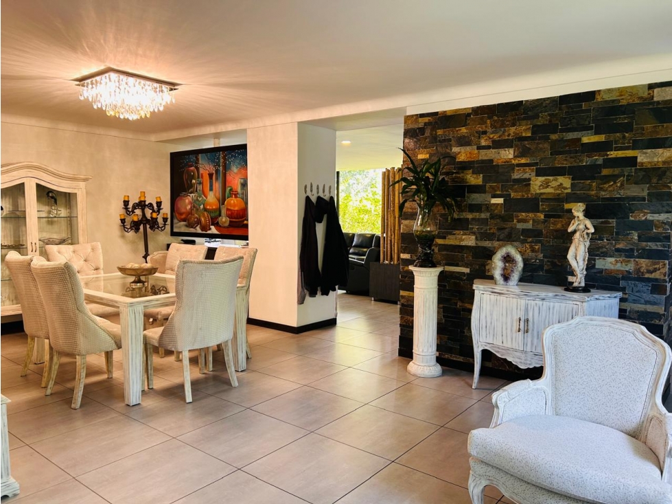 APARTAMENTO EN VENTA REMODELADO HERMOSO EN LA SUPERIOR LAA