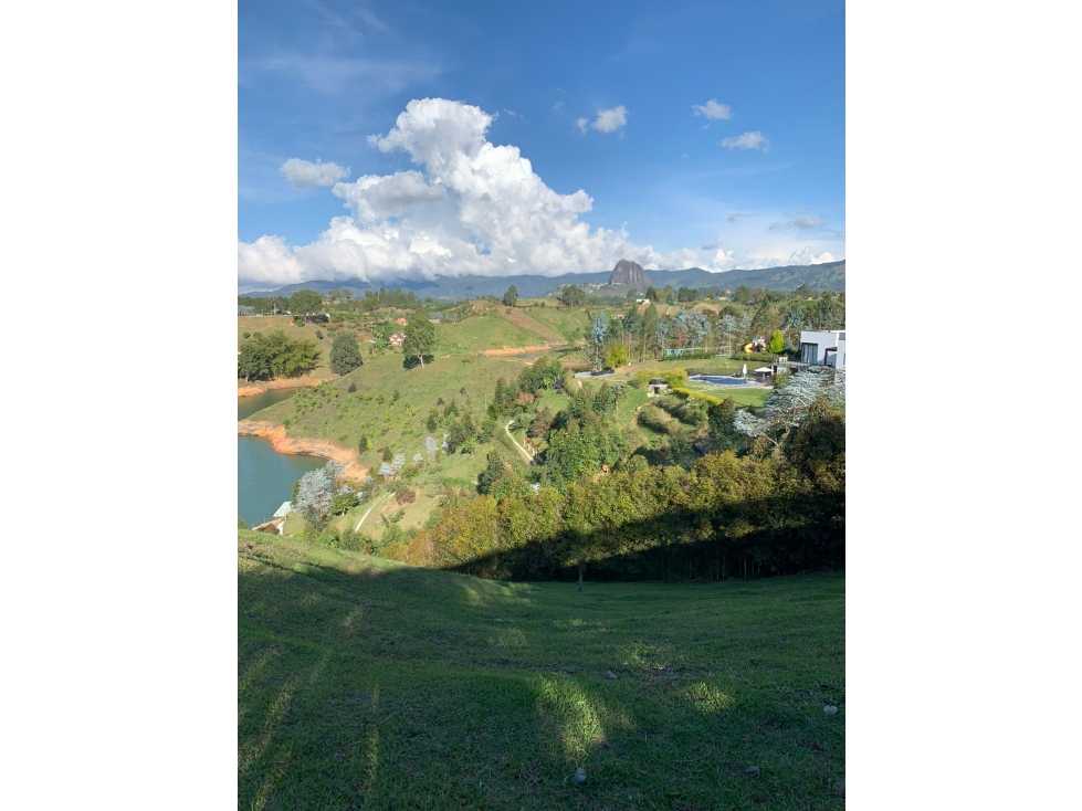 VENTA DE HERMOSO LOTE EN EL PEÑOL CON VISTA A LA REPRESA CCZ - 6
