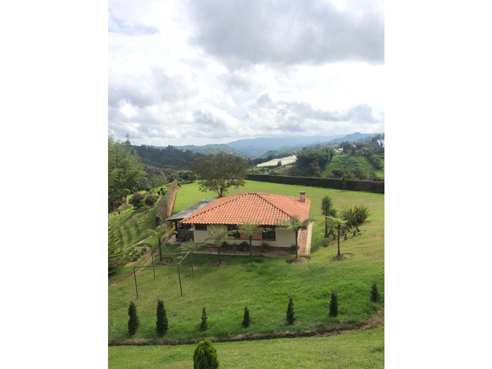 CMCA VENTA FINCA MARINILLA VIA EL PEÑOL, ANTIOQUIA, COLOMBIA