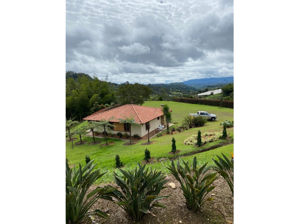 CMCA VENTA FINCA MARINILLA VIA EL PEÑOL, ANTIOQUIA, COLOMBIA — foto 2