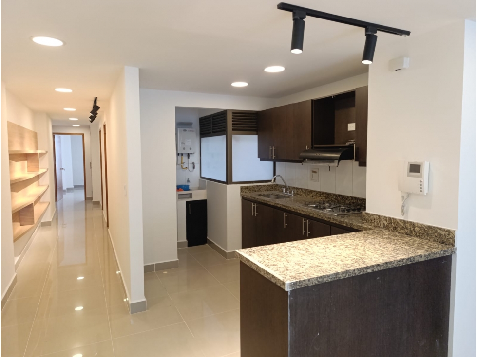 APARTAMENTO EN VENTA, LAURELES, MEDELLIN.
