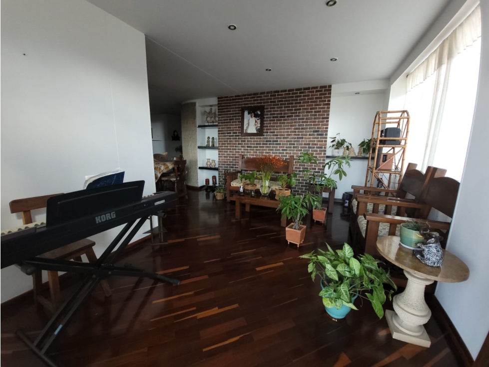 APARTAMENTO EN VENTA, LOMA DE LOS BERNAL, MEDELLIN. — foto 2