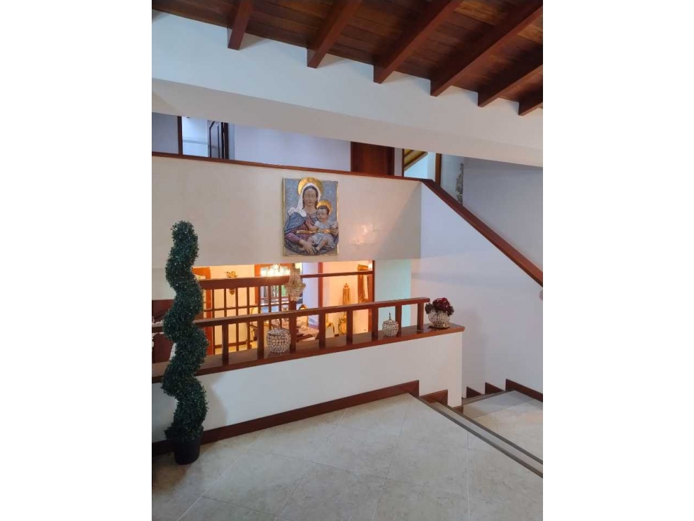 SE VENDE EXCELENTE CASA,CON POTENCIAL PARA DESARROLLAR, MEDIA MIXTURA — foto 2