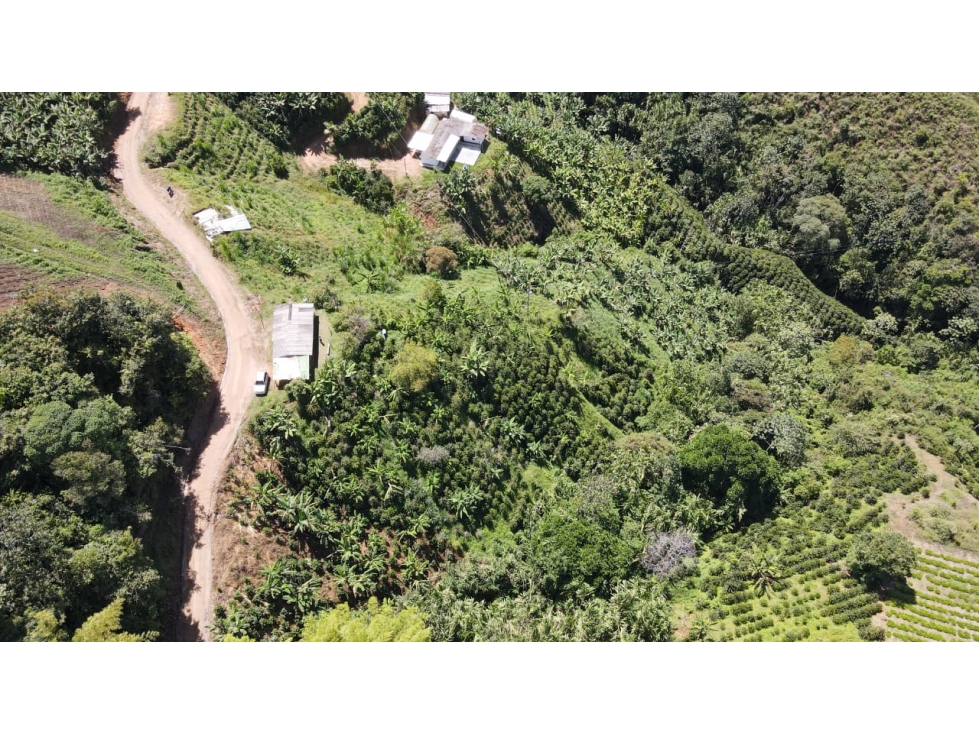 LOTE INDEPENDIENTE EN VENTA EN EL RETIRO