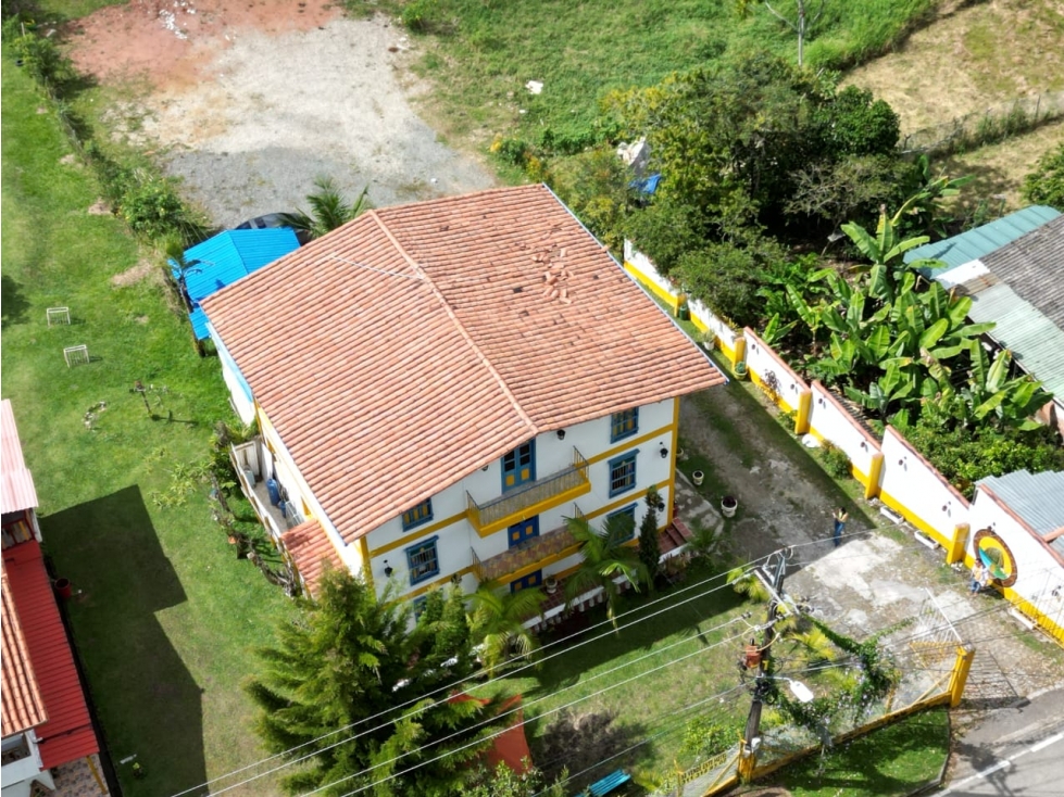 HOTEL AMOBLADO EN VENTA GUATAPÉ - 1