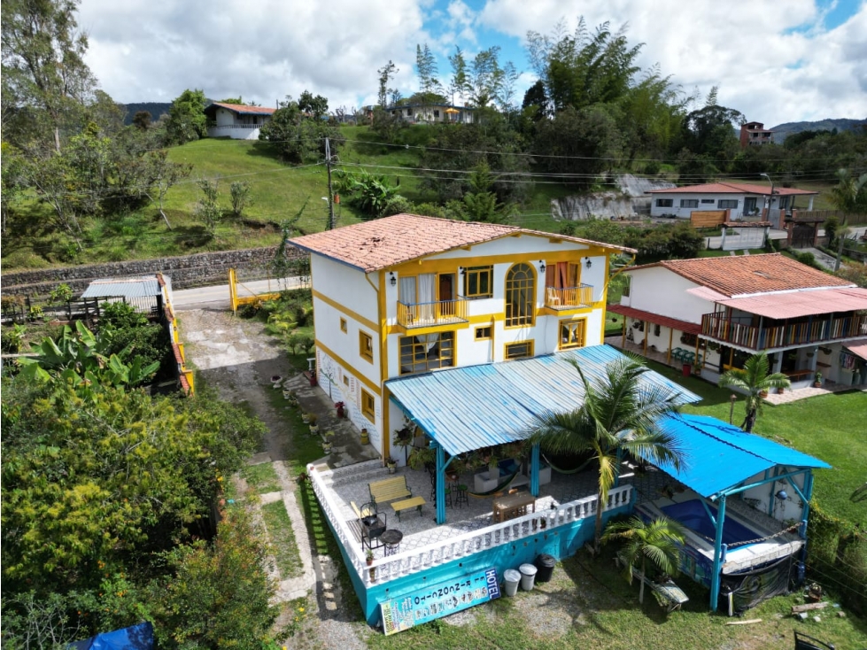 HOTEL AMOBLADO EN VENTA GUATAPÉ - 2