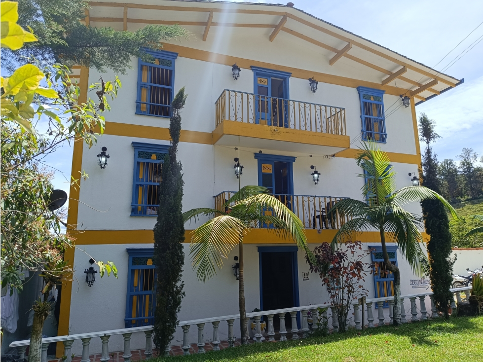 HOTEL AMOBLADO EN VENTA GUATAPÉ - 4