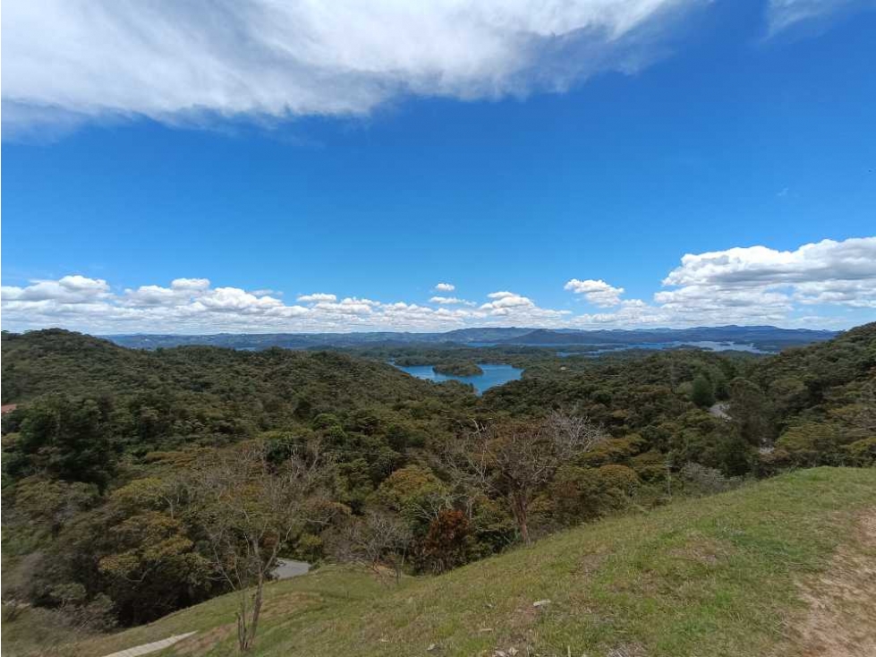 LOTE EN VENTA EN PARCELACIÓN GUATAPE - 1