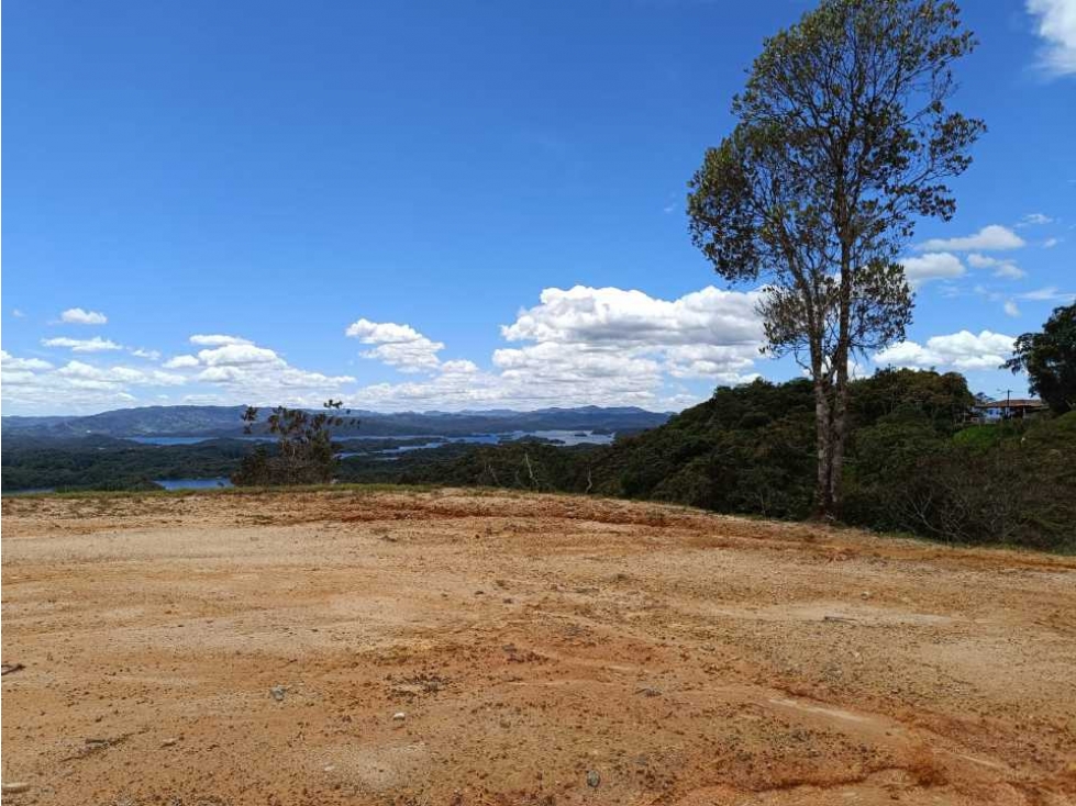 LOTE EN VENTA EN CONDOMINIO EN GUATAPE - 3