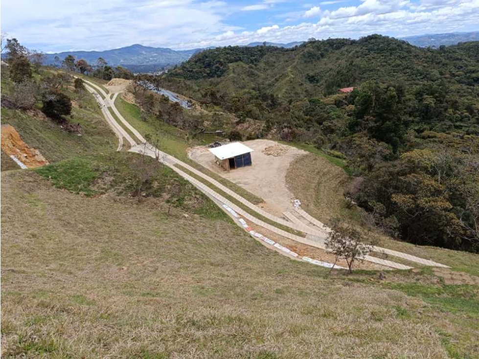 LOTE EN VENTA EN CONDOMINIO EN GUATAPE - 5