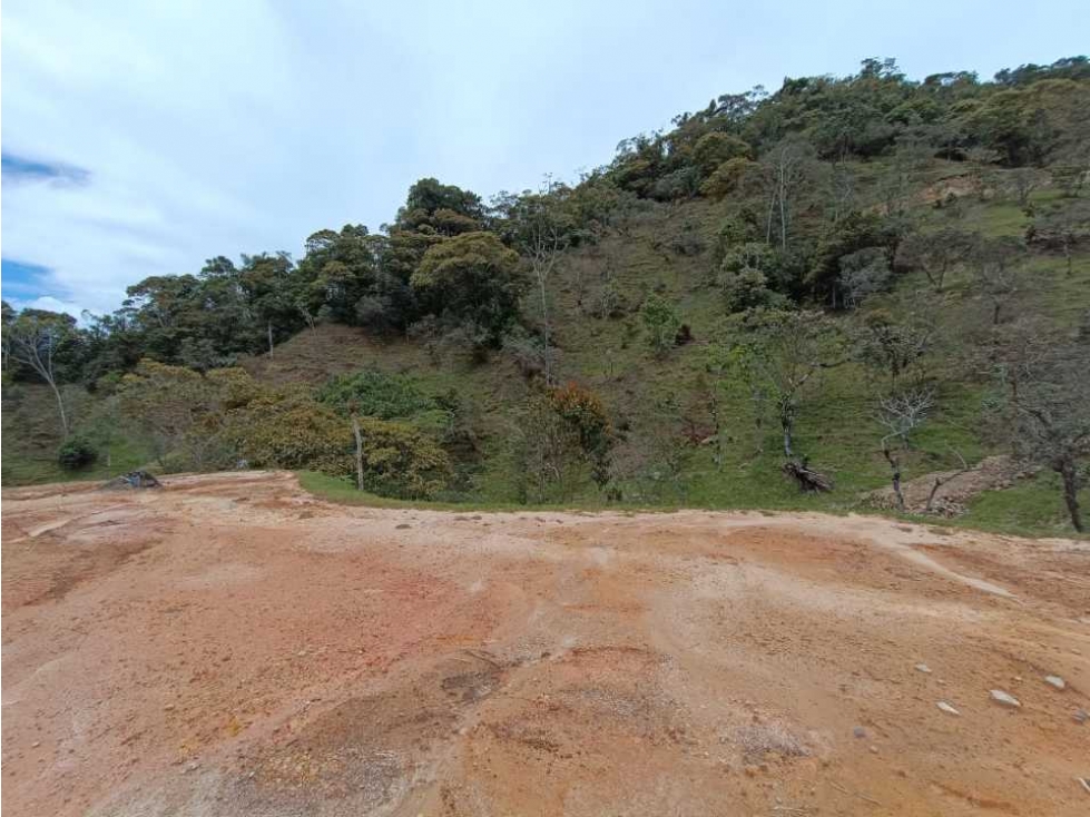 LOTE EN VENTA EN CONDOMINIO EN GUATAPE - 6