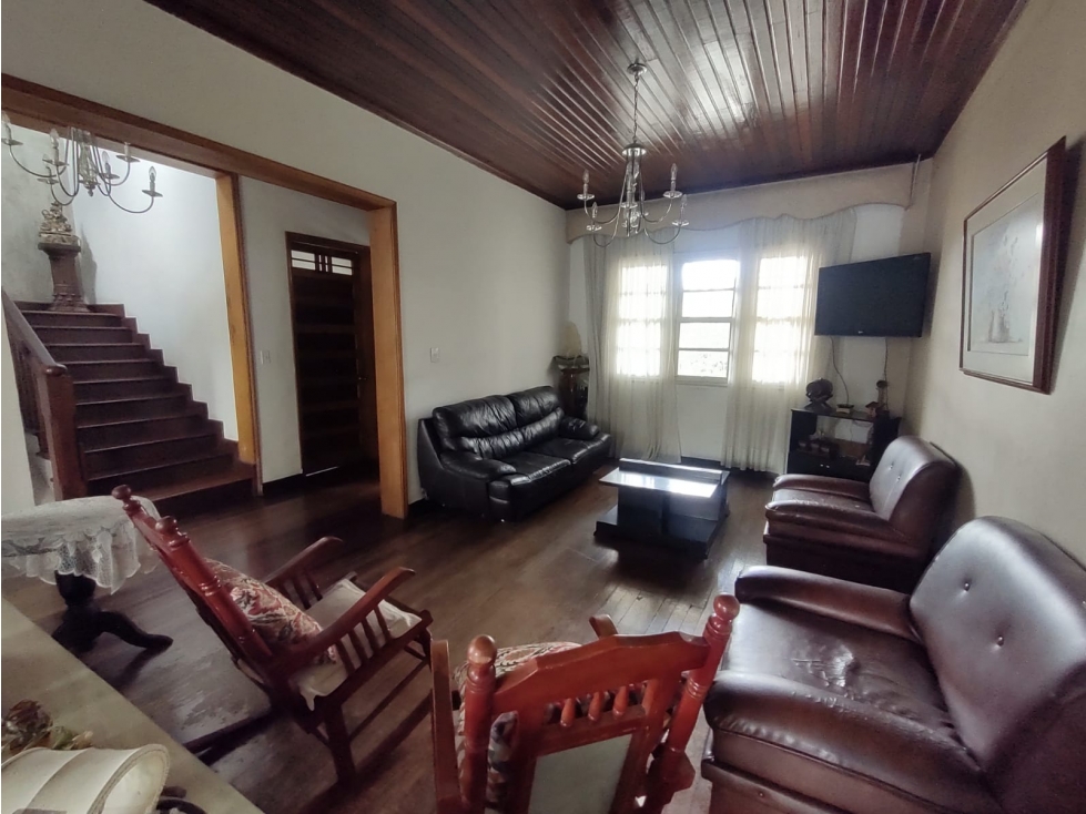CASA EN VENTA EN PRADO CENTRO MEDELLIN