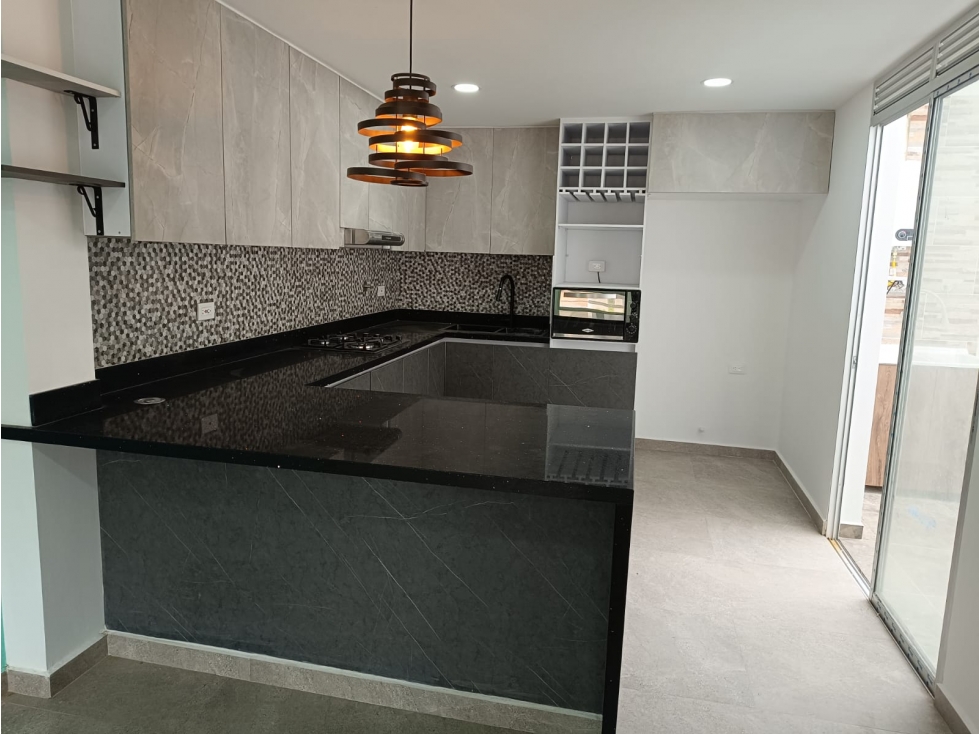 CASA EN VENTA PARA ESTRENAR LA CEJA