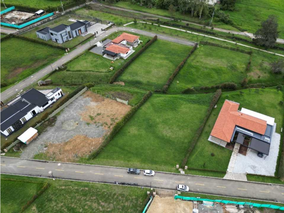 SE VENDE LOTE EN UNIDAD CERRADA EN LA CEJA — foto 3