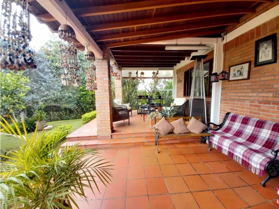 CASA CAMPESTRE EN VENTA EN GUARNE, A SOLO 10 MINUTOS DEL AEROPUERTO — foto 2