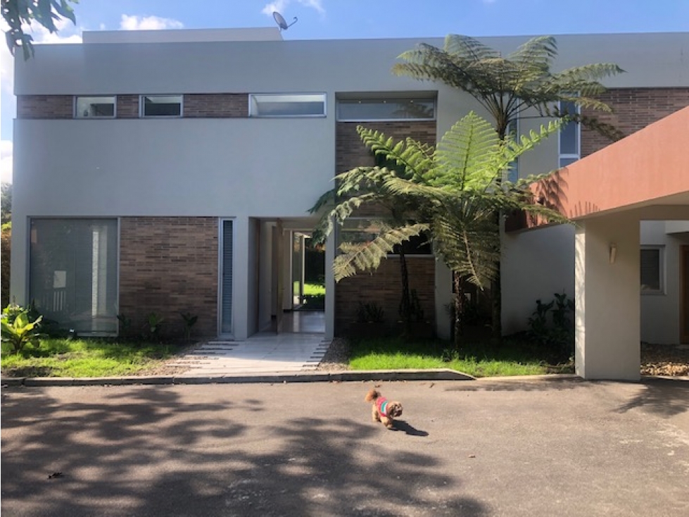 SAN SIMON VENDO CASA
