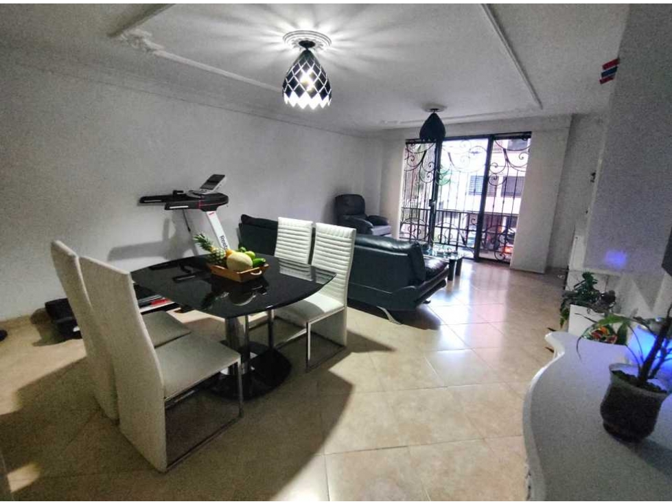 Casa en venta Medellín, Almeria 180 m2, piso 2, 5 alcobas — foto 2