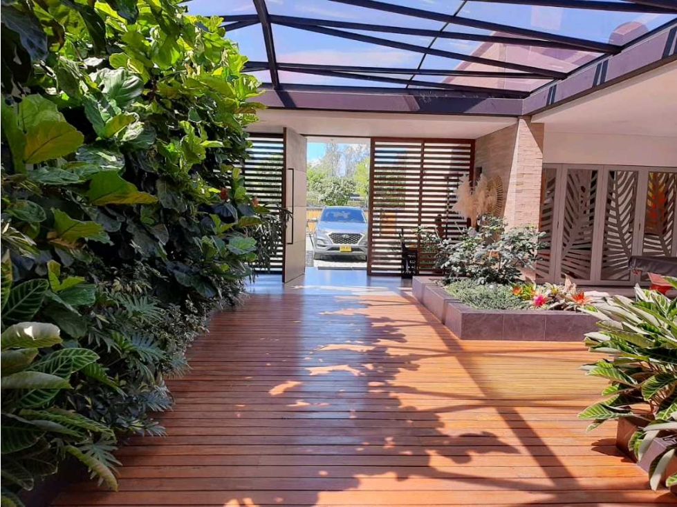 Venta de casa unifamiliar moderna en sector exclusivo de Llano Grande — foto 3