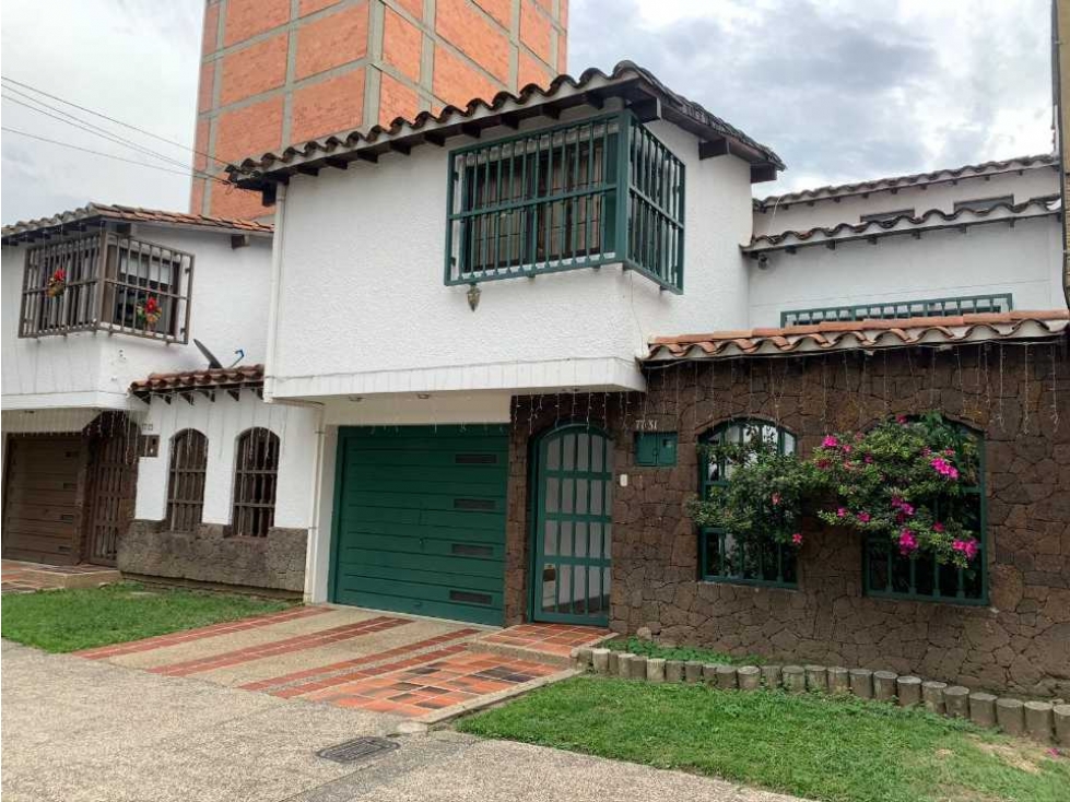 Venta de casa unifamiliar, excelente ubicación!! Estadio, Medellín — foto 3