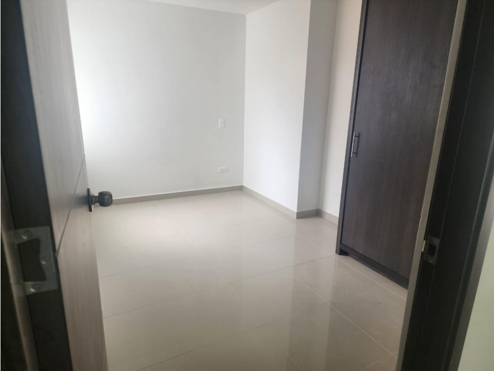 APARTAMENTO EN VENTA EN SABANETA, ED. ANTARES DEL PARQUE