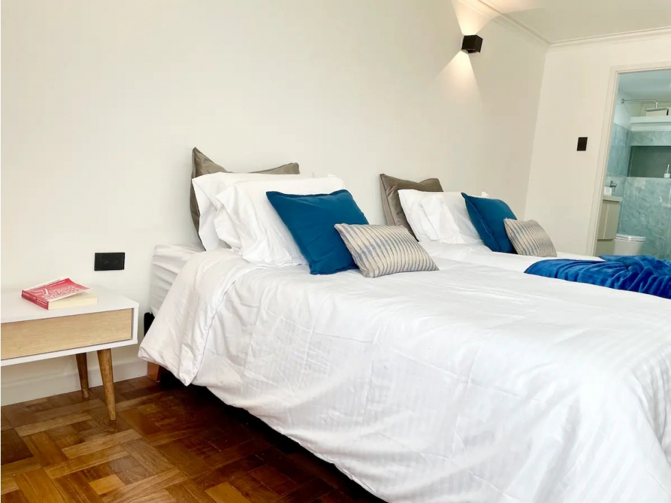 APARTAMENTO EN VENTA EN EL POBLADO, ED EL POBLADO. (av. poblado)