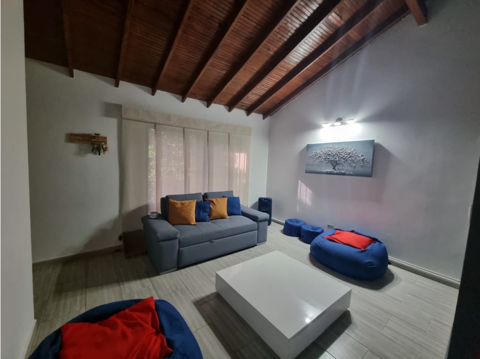APARTAMENTO EN VENTA EN LAURELES, LA ALMERIA — foto 2