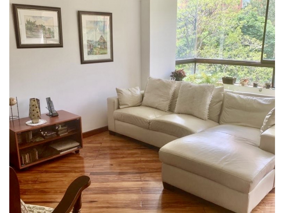 Vendo Apartamento Poblado La Tomatera, 4 habitaciones