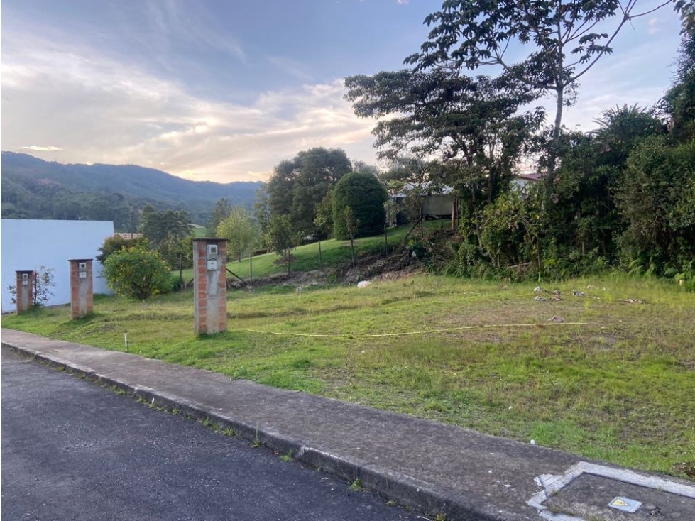 Vendo lote en el retiro Unidad Cerrada — foto 4
