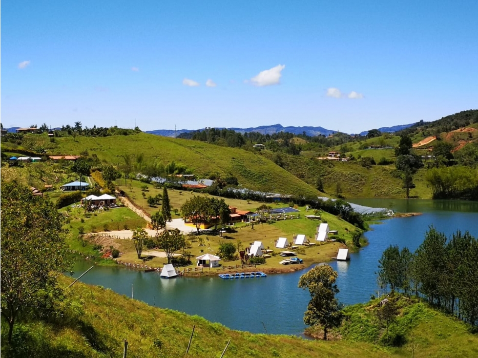 VENTA/CAMBIO FINCA HOTEL EN GUATAPE - 2