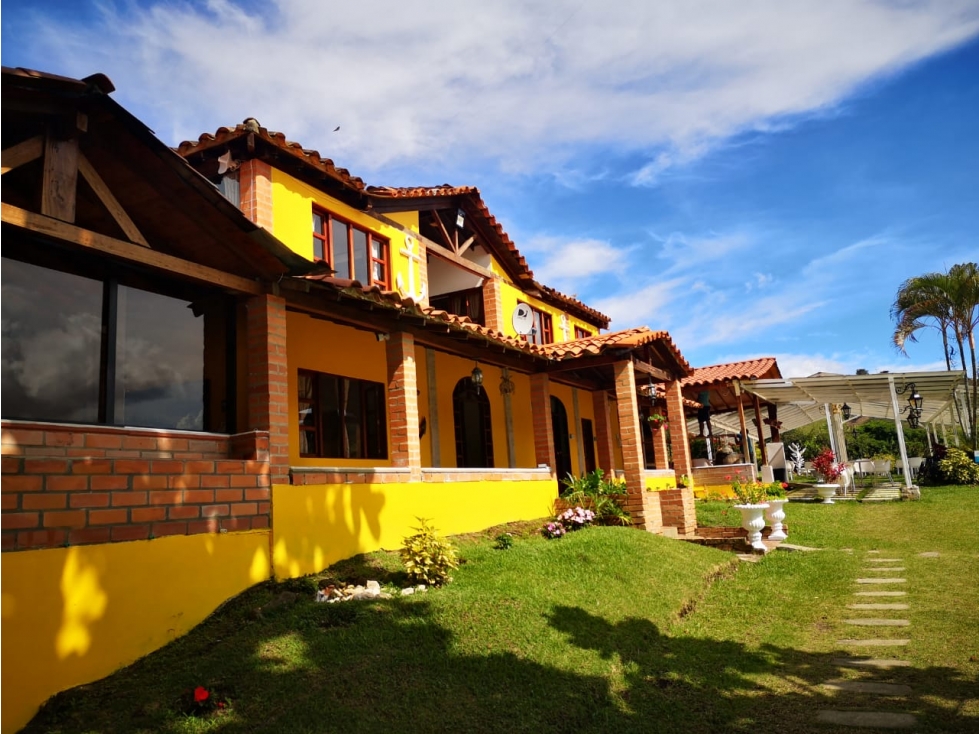 VENTA/CAMBIO FINCA HOTEL EN GUATAPE - 3