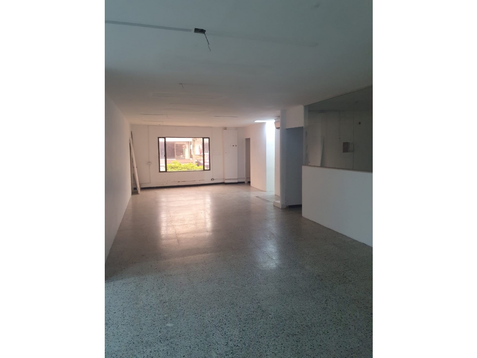 LOCAL COMERCIAL EN ITAGUI, CENTRO DE LA MODA — foto 2