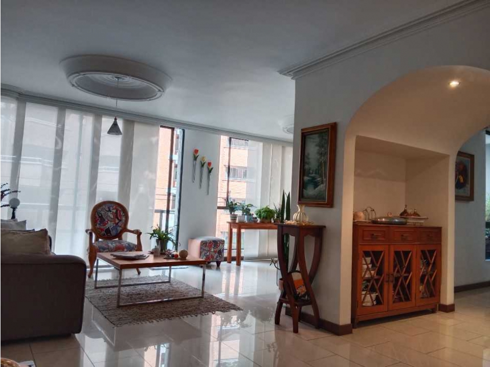 Venta de apartamento en Laureles sector Santa Teresita, Medellín