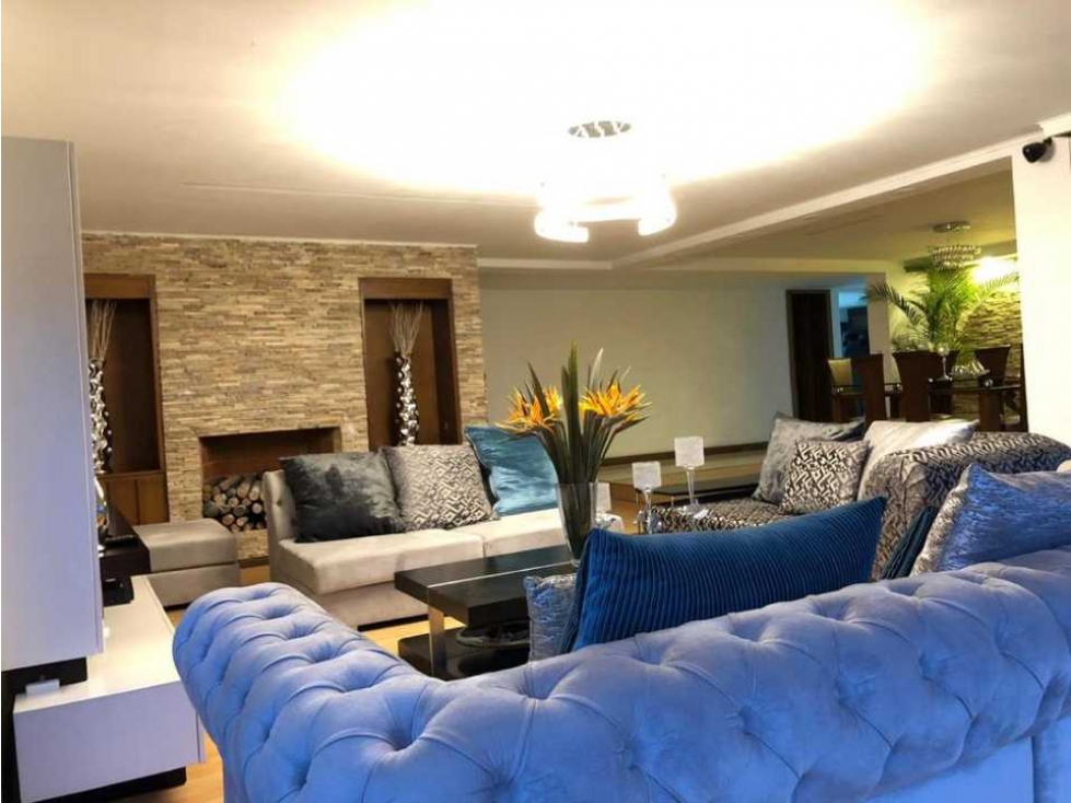 Venta de apartamento remodelado en el Poblado Medellín