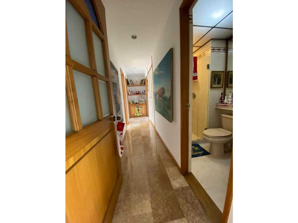 Venta de apartamento en El Poblado, sector Lalinde — foto 3