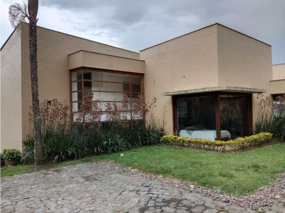 Venta de casa campestre concepto rústico en las Palmas, Envigado