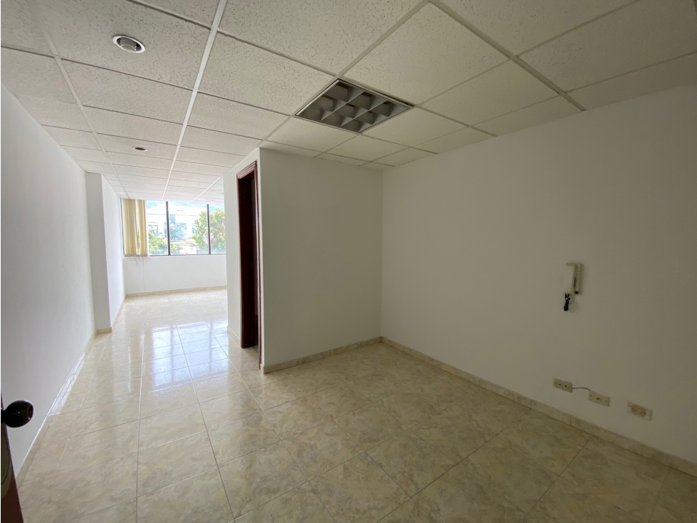 VENDO~OFC::CHICO:: AREA 29.04 M2::VR VENTA $175.000MM