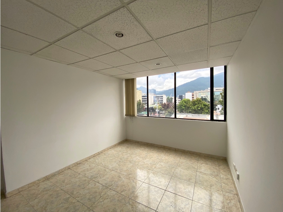 VENDO~OFC::CHICO:: AREA 29.04 M2::VR VENTA $175.000MM — foto 3