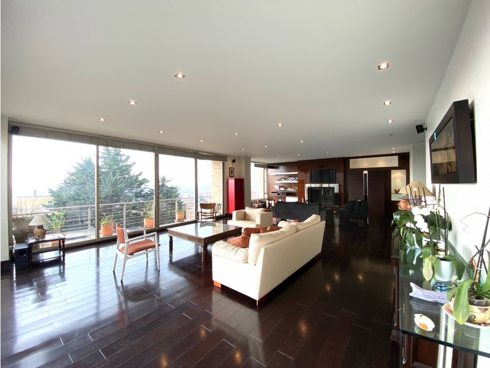 VENDO APTO::EL REFUGIO::292M2+ 14M2 TERRAZA::$2.990MM
