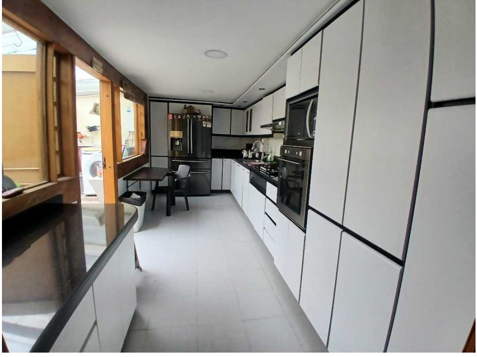 Casa En Venta En Castilla 172 m² Con 4 Habitaciones Y 4 Parqueaderos — foto 3