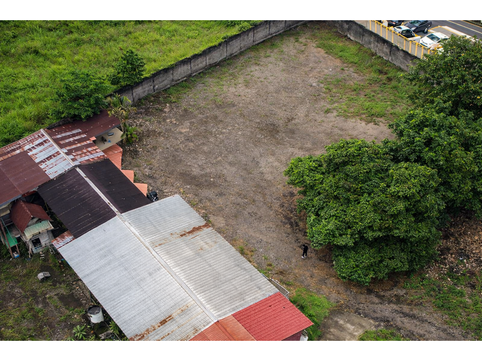 TERRENO EN VENTA, ZONA INDUSTRIAL - 3