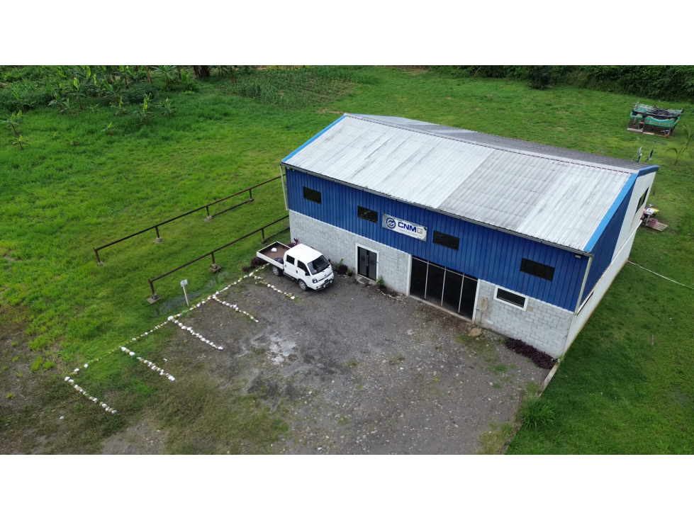 PROPIEDAD INDUSTRIAL DE 2.7 HECTAREAS - 1