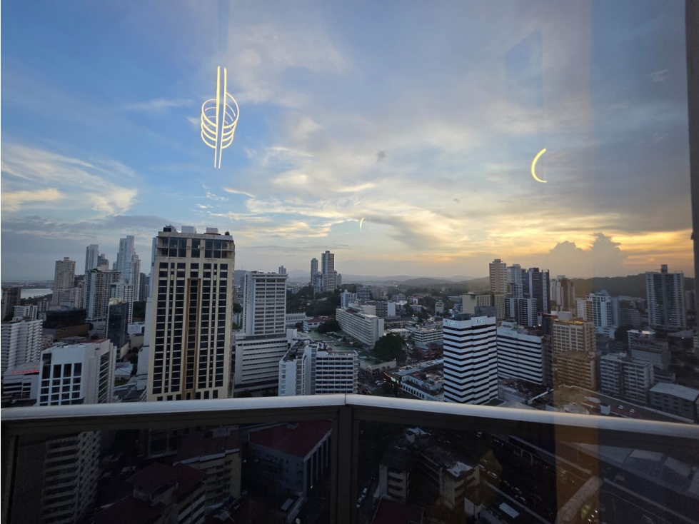 ALQUILER ELEGANTE APARTAMENTO PH DENOVO OBARRIO — foto 4