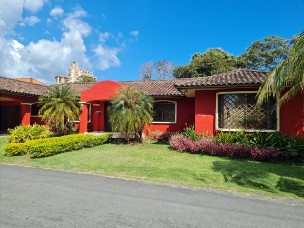 SE VENDE CASA EN CORONADO GOLF 03
