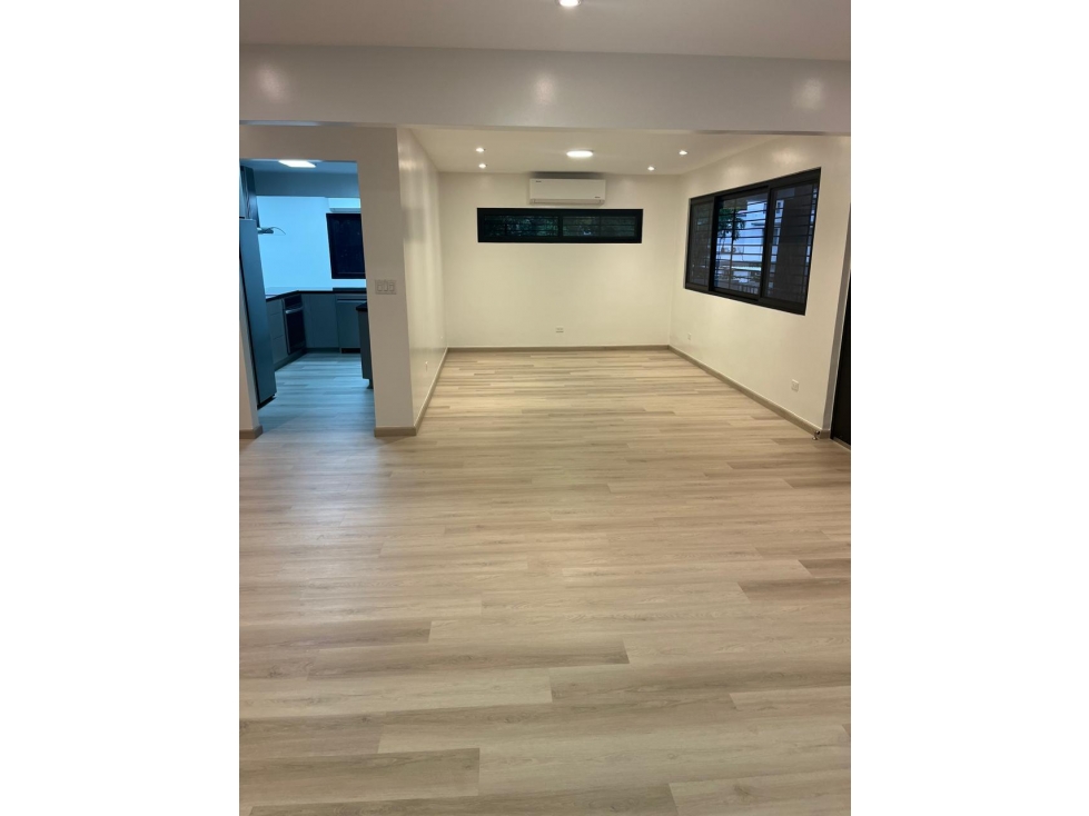 ALQUILER ANEXO COMERCIAL EN MARBELLA — foto 5