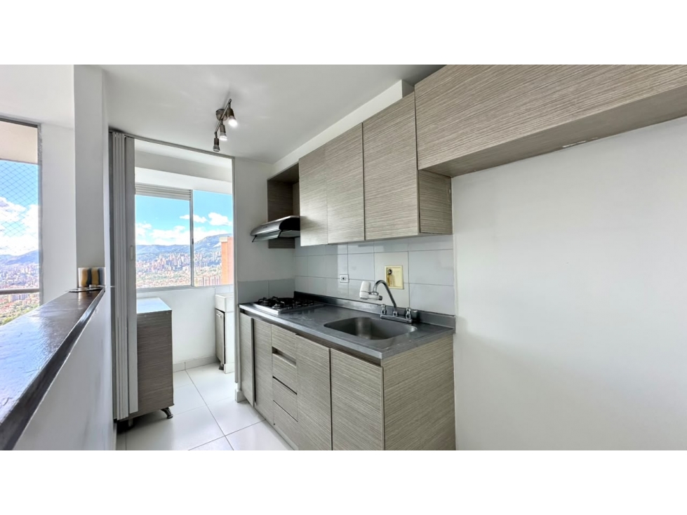 Apartamento en Arriendo. Loma del Barro. Envigado. — foto 5