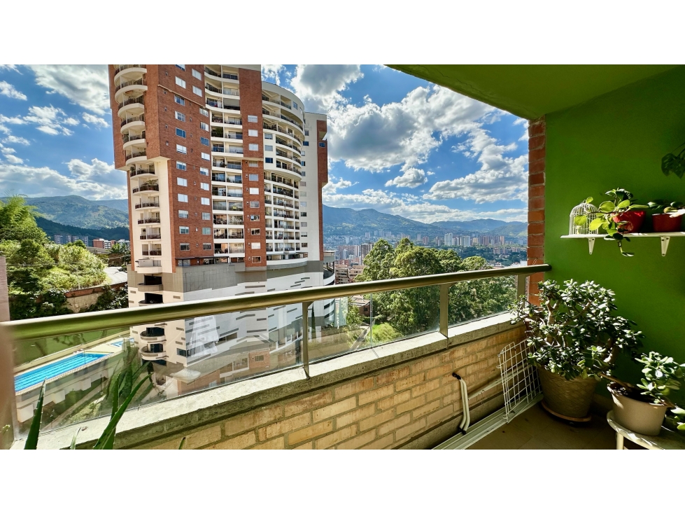 Apartamento en Venta. Sabaneta. Aves María.