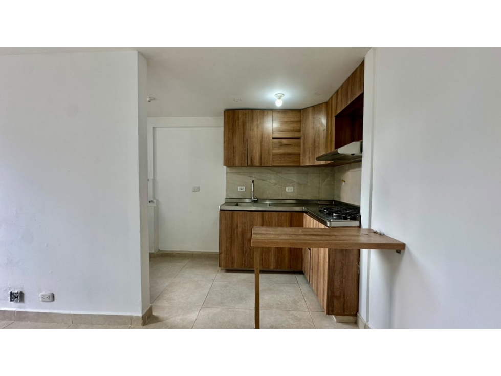 Apartamento en Arriendo. San Antonio de Prado, Medellín. — foto 2