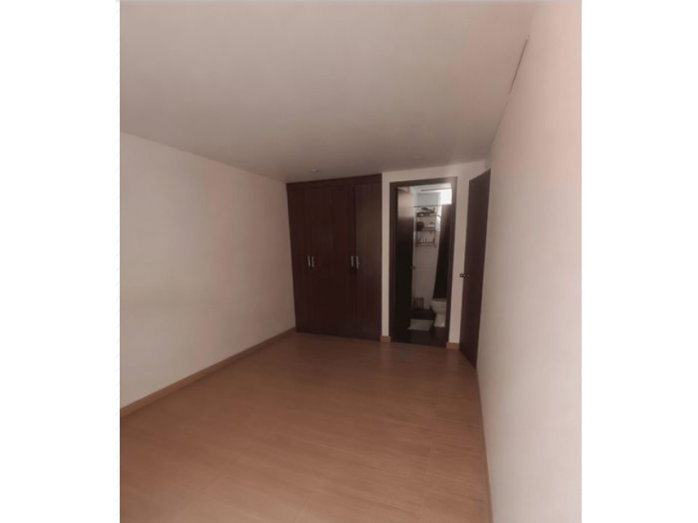 Apartamento con parqueadero en Rafael Uribe — foto 6