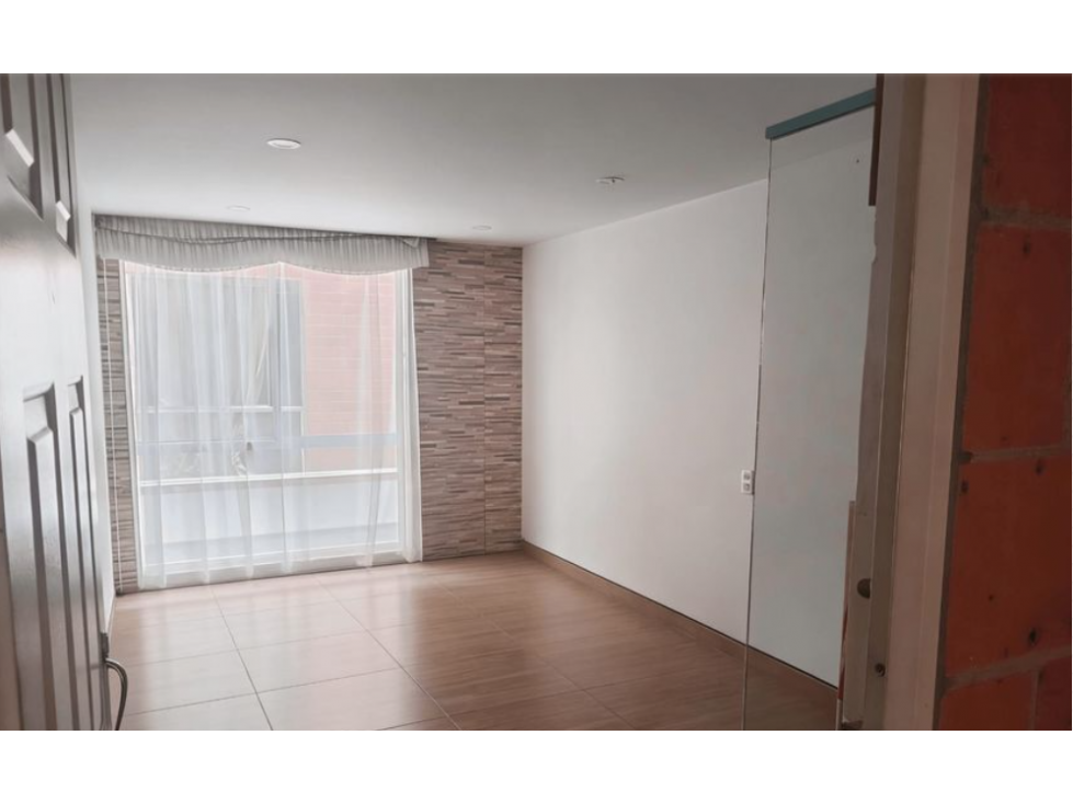 Apartamento con parqueadero en Rafael Uribe