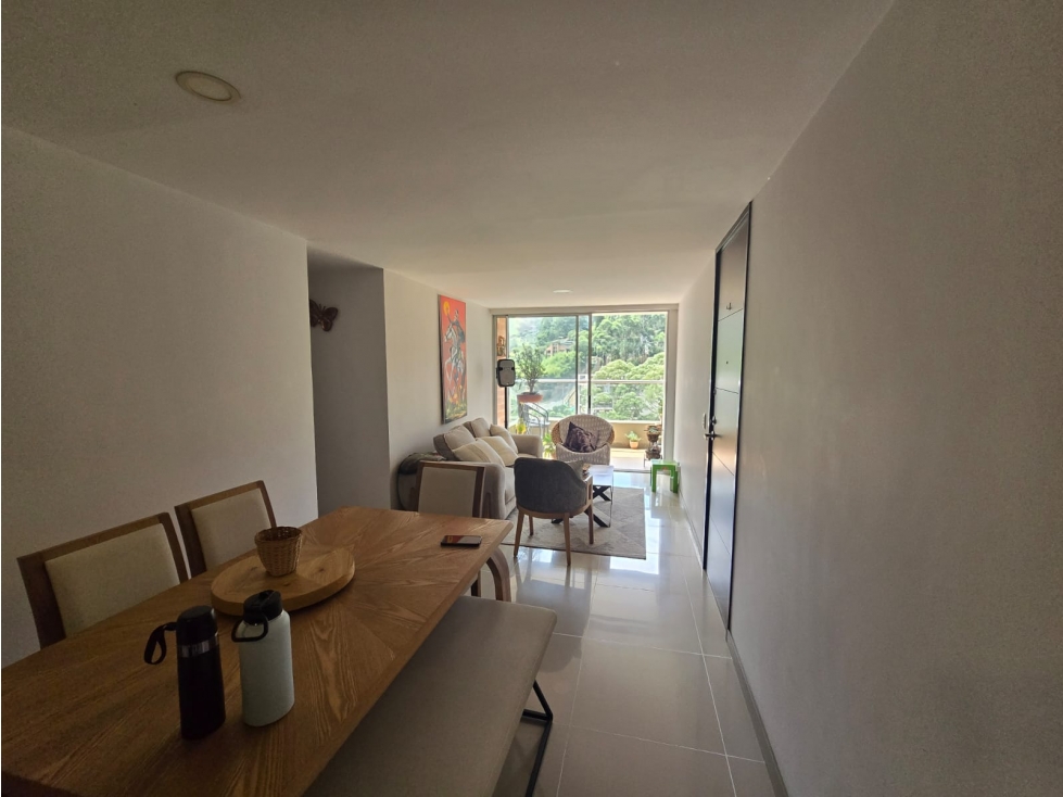 Venta de Apartamento Loma San José en Sabaneta 84mts — foto 2